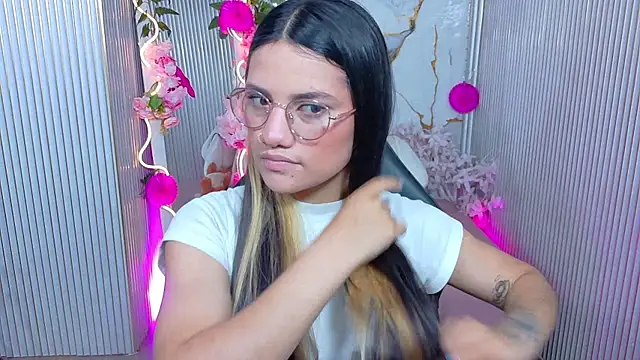 Chiara tay online show from 06-23-26, 11:41