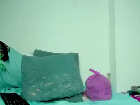 Snapshot of meghanSusexx chatting on 11-10-25, 08:08 meghanSusexx online show from 11-10-25, 08:08