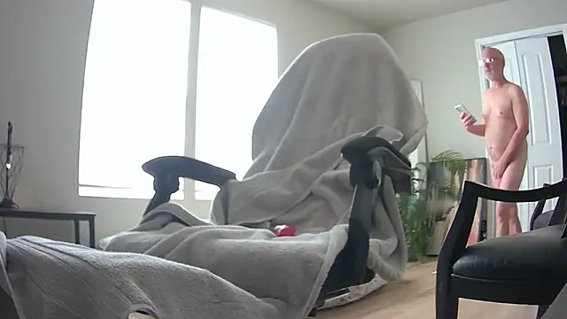 Snapshot of Sexyfunsize chatting on 12-21-25, 04:25 Sexyfunsize online show from 12-21-25, 04:25