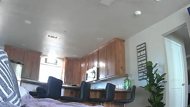 Snapshot of Sexyfunsize chatting on 02-10-26, 04:55 Sexyfunsize online show from 02-10-26, 04:55