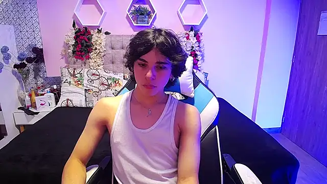 Luke Howland online show from 01-22-25, 08:17