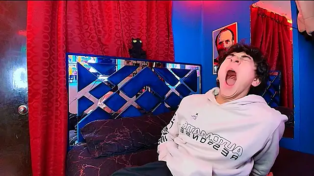 Luke Howland online show from 12-22-25, 08:28