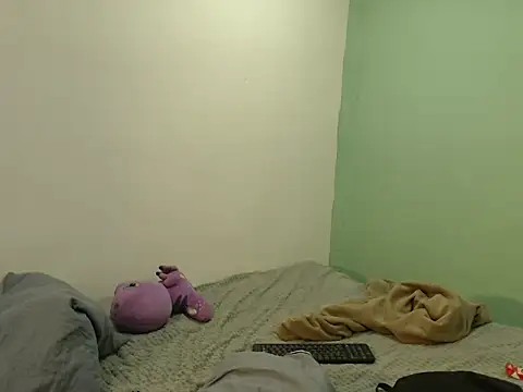 Snapshot of danielitopapuu chatting on 11-21-25, 04:11 danielitopapuu online show from 11-21-25, 04:11