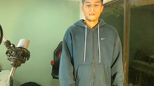 Snapshot of danielitopapuu chatting on 02-15-26, 07:51 danielitopapuu online show from 02-15-26, 07:51