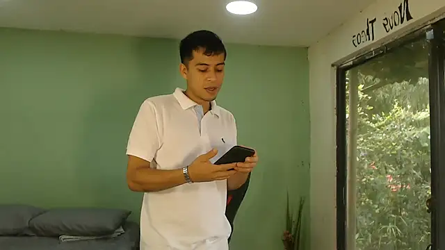 Snapshot of danielitopapuu chatting on 02-16-26, 02:13 danielitopapuu online show from 02-16-26, 02:13