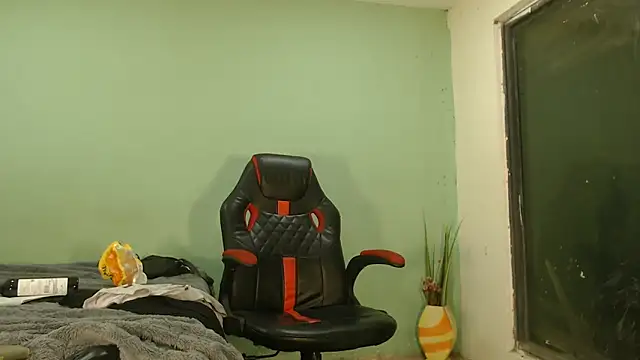 Snapshot of danielitopapuu chatting on 02-17-26, 03:03 danielitopapuu online show from 02-17-26, 03:03