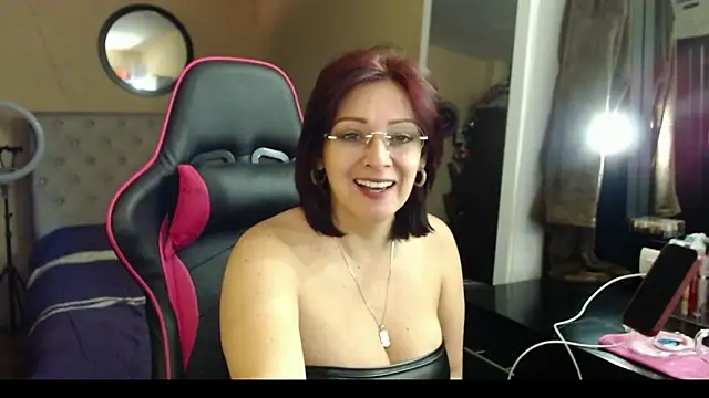 Carol Scottt online show from 03-18-25, 05:21