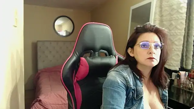 Carol Scottt online show from 03-05-26, 05:58