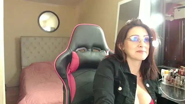 Carol Scottt online show from 03-10-26, 08:36