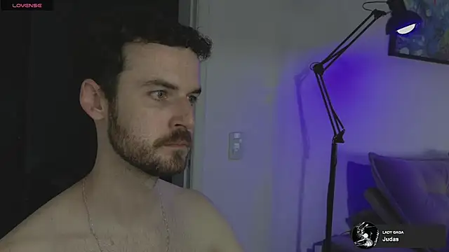 Snapshot of sexxxsutra chatting on 02-18-26, 11:33 sexxxsutra online show from 02-18-26, 11:33