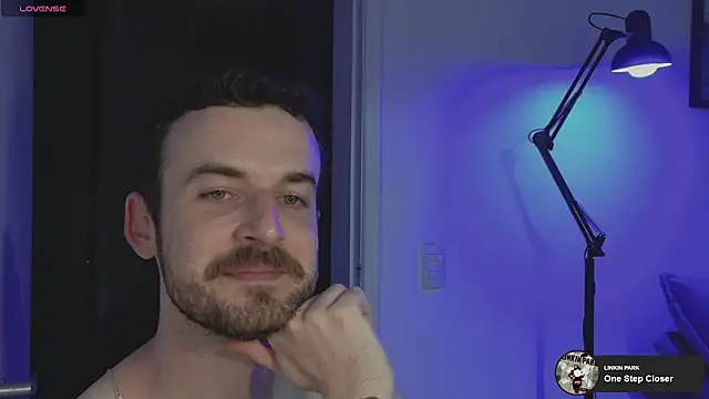 Snapshot of sexxxsutra chatting on 03-26-26, 11:21 sexxxsutra online show from 03-26-26, 11:21