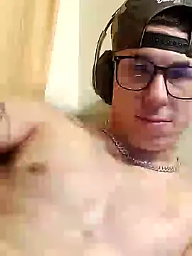 Snapshot of --D-a-D-D-y- chatting on 01-13-25, 02:39 --D-a-D-D-y- online show from 01-13-25, 02:39