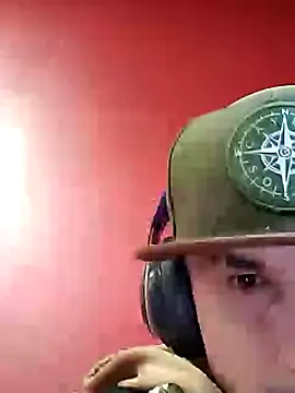 Snapshot of --D-a-D-D-y- chatting on 02-07-25, 12:09 --D-a-D-D-y- online show from 02-07-25, 12:09