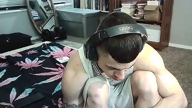 Snapshot of --D-a-D-D-y- chatting on 02-20-25, 04:18 --D-a-D-D-y- online show from 02-20-25, 04:18