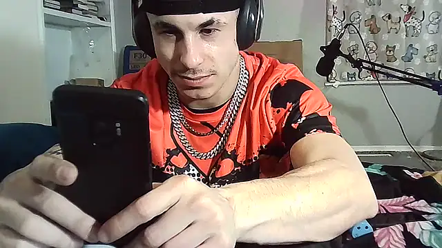 Snapshot of --D-a-D-D-y- chatting on 03-19-25, 08:55 --D-a-D-D-y- online show from 03-19-25, 08:55