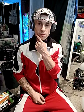 Snapshot of --D-a-D-D-y- chatting on 09-23-25, 01:30 --D-a-D-D-y- online show from 09-23-25, 01:30