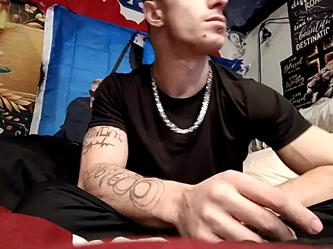 Snapshot of --D-a-D-D-y- chatting on 09-27-25, 12:43 --D-a-D-D-y- online show from 09-27-25, 12:43