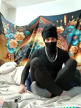 Snapshot of --D-a-D-D-y- chatting on 11-29-25, 12:46 --D-a-D-D-y- online show from 11-29-25, 12:46