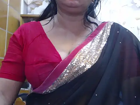 Snapshot of desi-maisa130 chatting on 06-20-26, 04:54 desi-maisa130 online show from 06-20-26, 04:54
