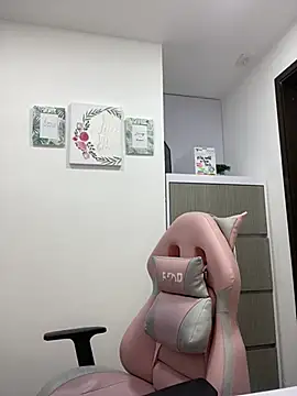 SophiaLaurens online show from 01-26-25, 08:14