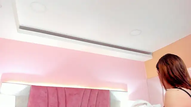 SophiaLaurens online show from 02-05-25, 12:06