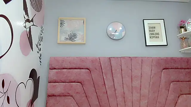 ValeriaAguilar online show from 02-15-25, 10:42