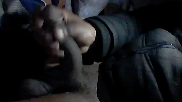 Snapshot of Mr_LowHanger chatting on 07-17-26, 09:08 Mr LowHanger online show from 07-17-26, 09:08