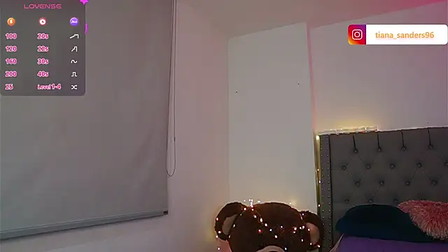 Snapshot of Tiana_sanders chatting on 09-11-25, 12:55 Tiana sanders online show from 09-11-25, 12:55