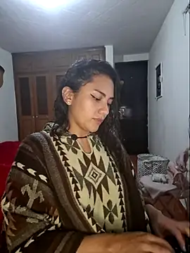 Snapshot of Thaliacooper_ chatting on 12-29-24, 10:25 Thaliacooper online show from 12-29-24, 10:25