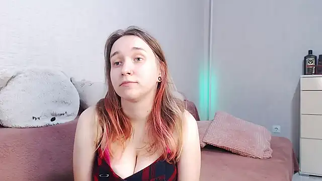 Snapshot of lovely_hayley chatting on 06-30-26, 09:27 lovely hayley online show from 06-30-26, 09:27