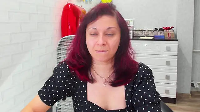 Snapshot of TeasyLana chatting on 03-20-25, 05:35 TeasyLana online show from 03-20-25, 05:35