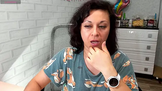 TeasyLana online show from 03-13-26, 08:48