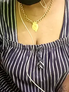 Aishu-tamil09 online show from 12-21-24, 06:55