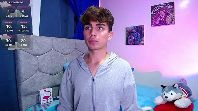 OwenBluee online show from 03-20-25, 07:57