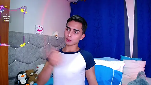 OwenBluee online show from 09-18-25, 09:28