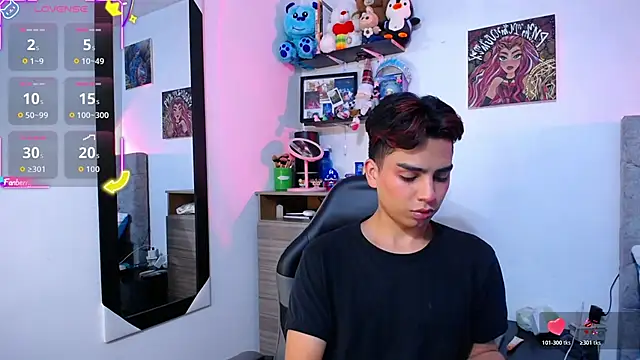 OwenBluee online show from 02-06-26, 07:12