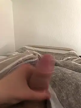 wixxer872302 online show from 04-12-26, 12:32