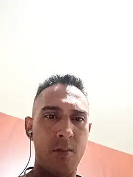 Snapshot of paisa233 chatting on 10-01-25, 03:12 paisa233 online show from 10-01-25, 03:12