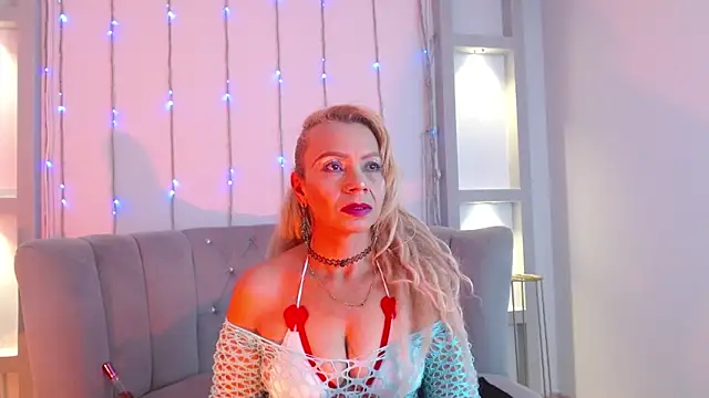 AnastasiaTaylor  online show from 03-06-26, 05:42