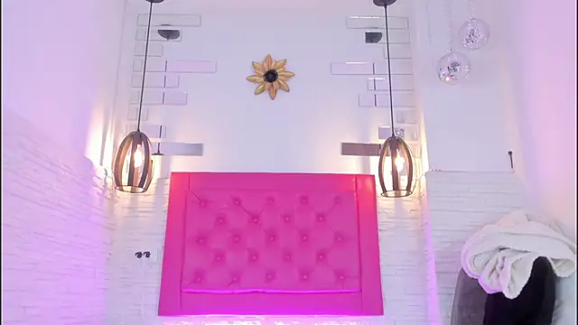 Snapshot of mia_six66 chatting on 02-04-25, 11:38 mia six66 online show from 02-04-25, 11:38