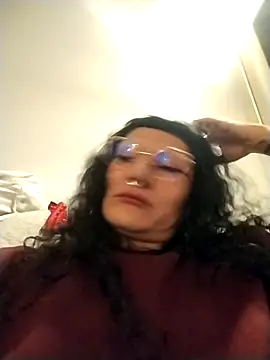 Zafiro subversiva online show from 11-16-25, 09:15