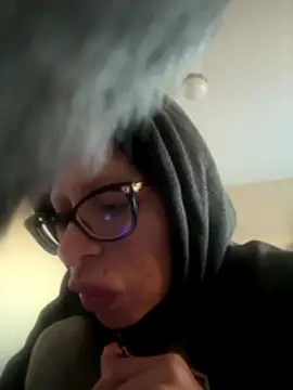 Snapshot of myloveforyouu chatting on 12-19-25, 01:29 myloveforyouu online show from 12-19-25, 01:29