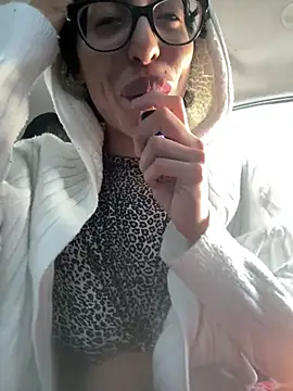 myloveforyouu online show from 03-19-26, 01:04