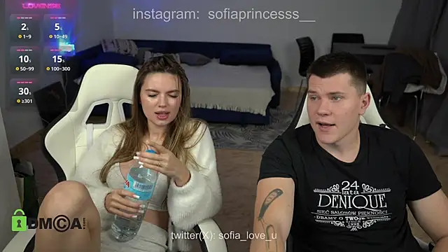 Snapshot of crazycats_ chatting on 01-16-25, 12:02 crazycats online show from 01-16-25, 12:02