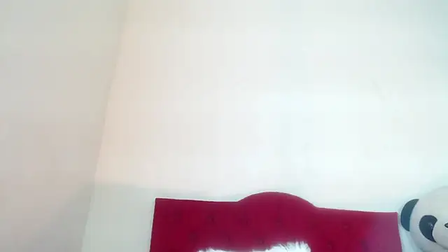 Snapshot of Luluu_08 chatting on 03-21-25, 08:18 Luluu 08 online show from 03-21-25, 08:18