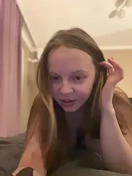 Snapshot of wrenlie chatting on 02-27-25, 05:58 wrenlie online show from 02-27-25, 05:58