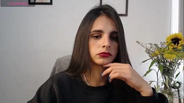 Snapshot of alma_violeta chatting on 01-30-25, 06:10 alma violeta online show from 01-30-25, 06:10