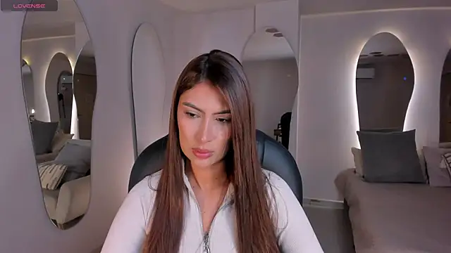 Snapshot of ArianaDumont chatting on 06-28-26, 11:16 ArianaDumont online show from 06-28-26, 11:16