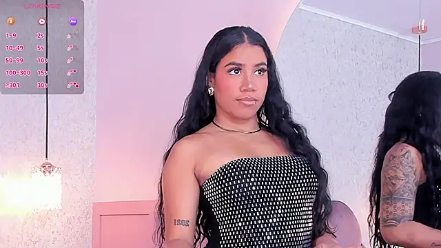 Snapshot of Salome_Diaz_ chatting on 09-09-25, 05:18 Salome Diaz online show from 09-09-25, 05:18