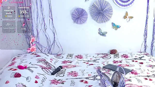 Snapshot of valen_natasha chatting on 11-24-25, 10:42 valen natasha online show from 11-24-25, 10:42